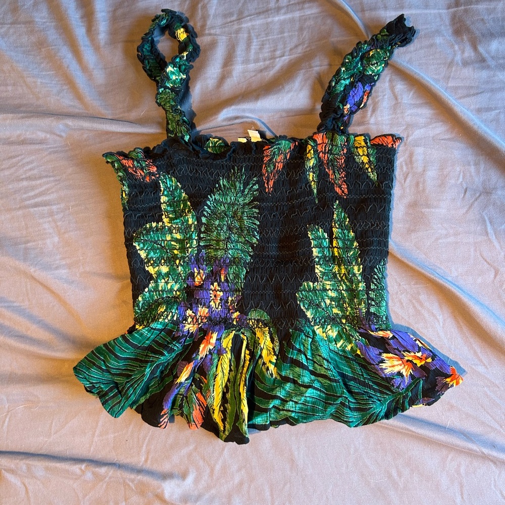 Tropical top
